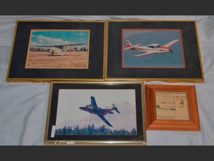LOT: FRAMED PHOTOGRAPHS OF AEROPLANES
