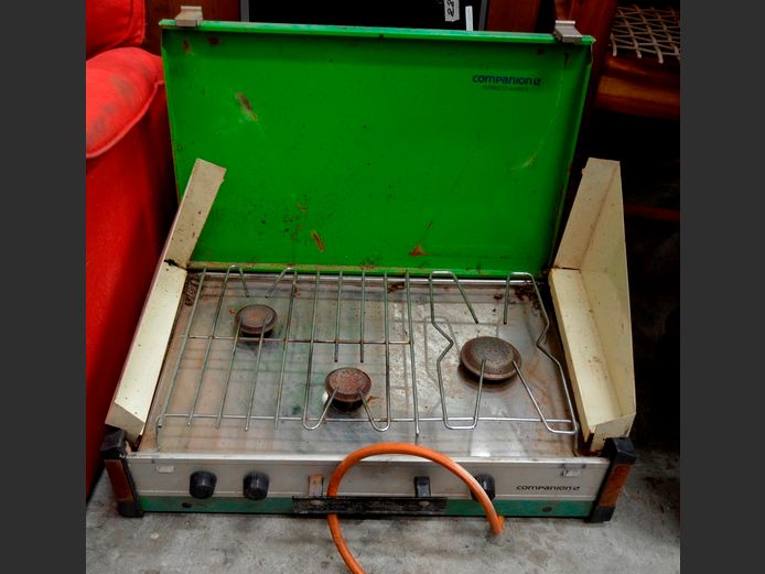 COMPANION 3-BURNER GAS STOVE, 68 x 40 x 18cm [Untested]