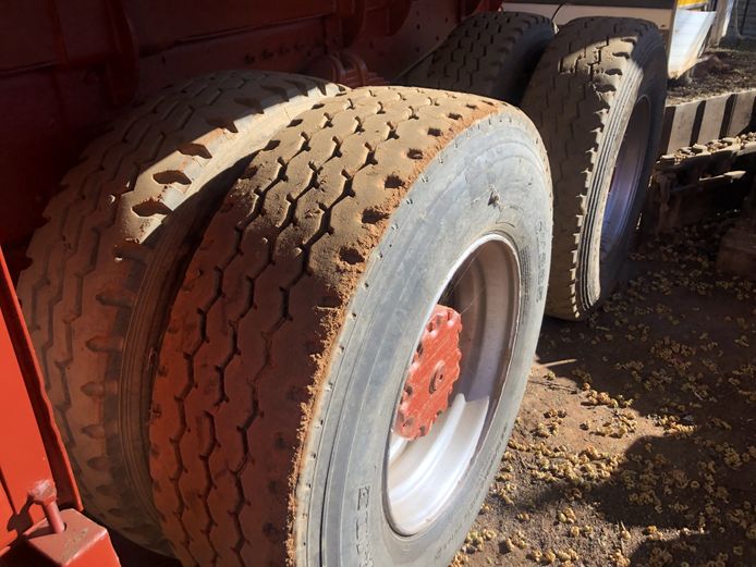 Mercedes Benz 2624 tipper truck BXT 887 NC