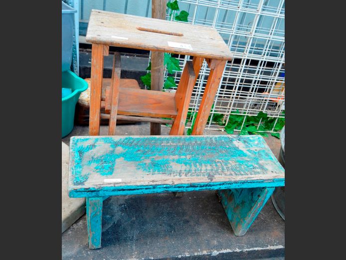 WOODEN BENCH, 67 x 21 x 32cm, & A PINE KITCHEN AID