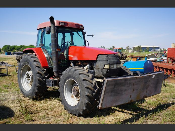 CASE MX120 MAXXUM; 17 020 URE (GEEN PAPIERE)