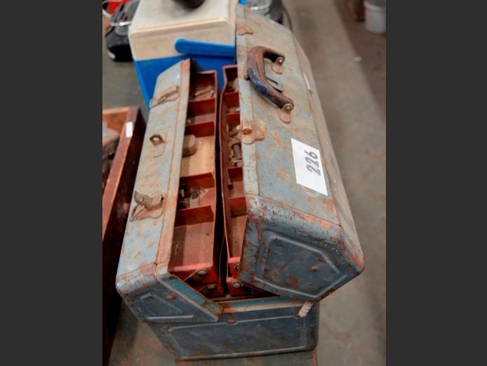 LIGHT BLUE METAL TOOLBOX WITH CONTENTS, 44 x 22 x 25cm