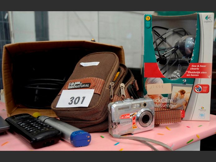 WEBCAM, CAMERA & CORDLESS TELEPHONES [Untested]