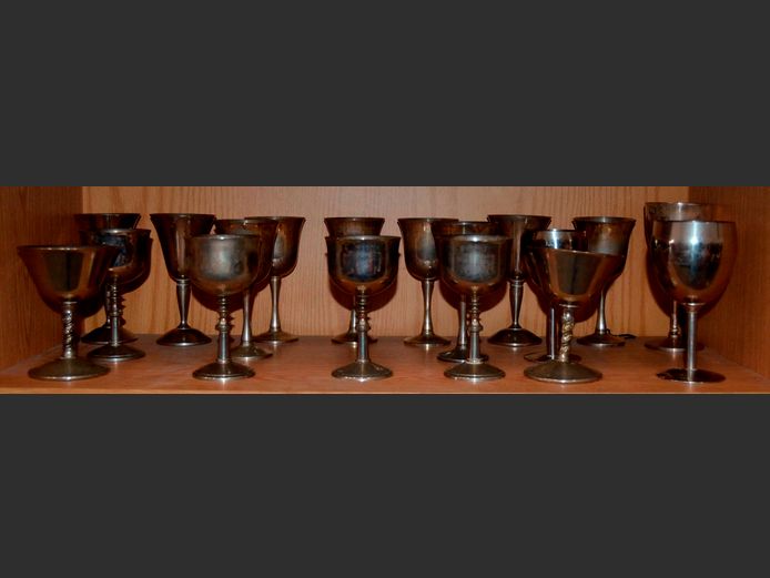 ASSORTED SILVER PLATE & STAINLESS STEEL GOBLETS
