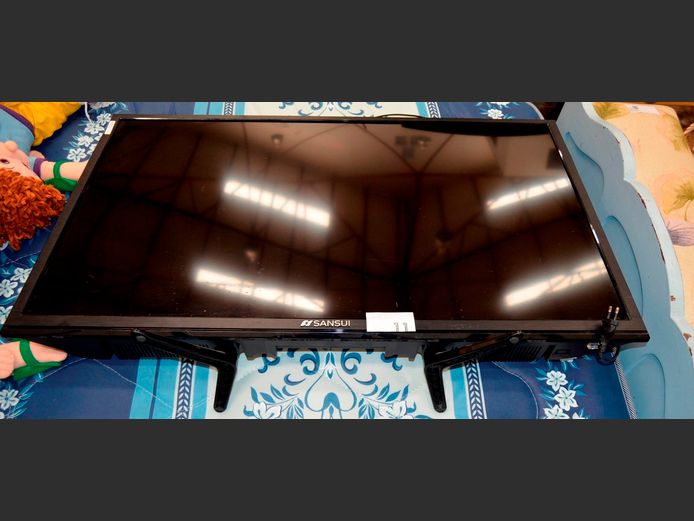 SANSUI 40" L.E.D. TV [Faulty] ### LICENCE PLEASE ###