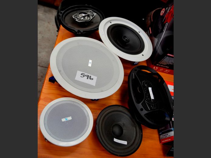 LOT OF 5: 6x9 CEILING MOUNT SPEAKERS [Untested]