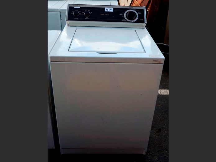 WHIRLPOOL HEAVY DUTY TOP LOADING WASHING MACHINE [Switches on, untested further]