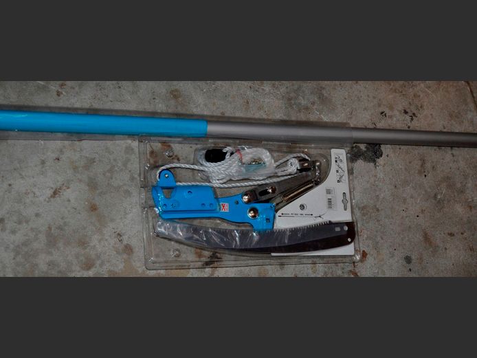 PRUNING SHEARS