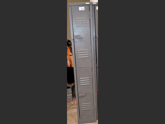 GREY METAL 2-DOOR STAFF LOCKER, 35 x 30 x 181cm