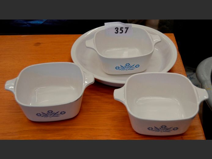 CORNINGWARE DISHES & A PIE DISH