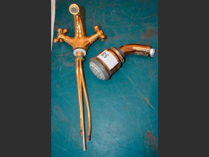 BRASS TAP & SHOWER HEAD