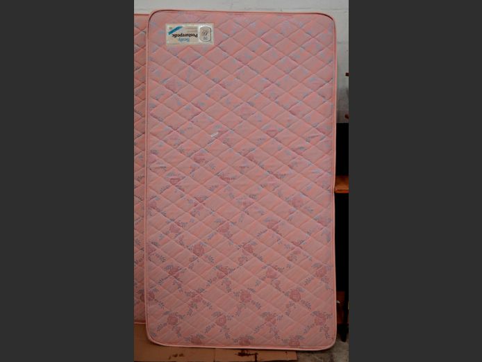 SEALY POSTUREPEDIC THREE QUARTER MATTRESS