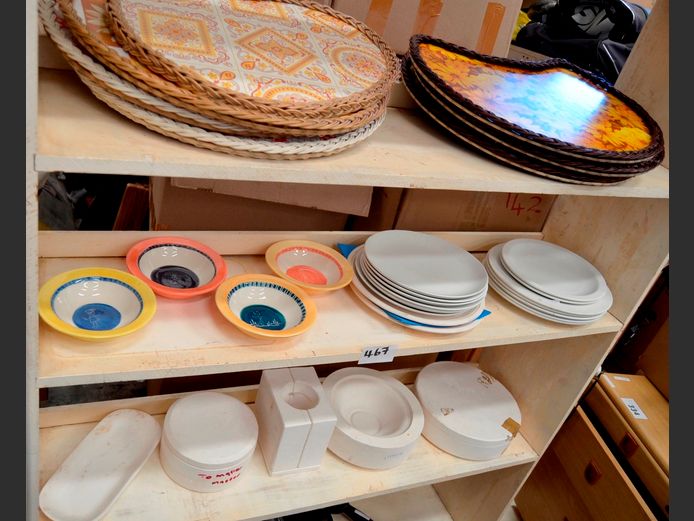 POTTERY MOULDS & UNGLAZED POTTERY PLATES