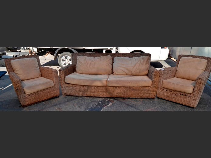 WICKER 3-PIECE PATIO SET [Wicker needs attention, cushions need cleaning]