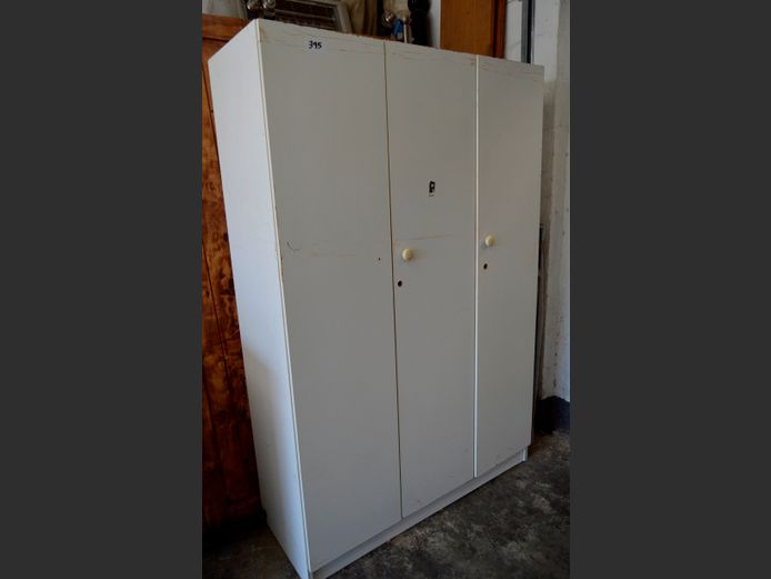 WHITE MELAMINE 3-DOOR WARDROBE, 120 x 47 x 182cm [Water damaged, Knob missing, locks needed] [#: 412629404]