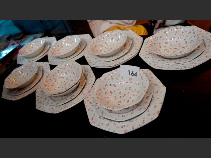 ROYAL STAFFORDSHIRE "VANITY FAIR" PLATES, SIDE PLATES & BOWLS [23 Pieces]