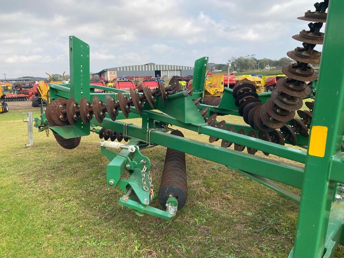 12M KELLY 4012- K4 WITH WEIGHTS (FRONT) + K(REAR)