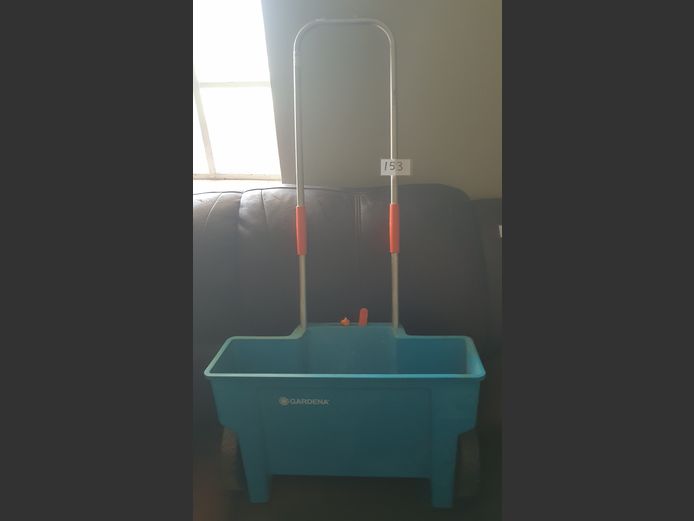 GARDENA FERTALIZER SPREADER