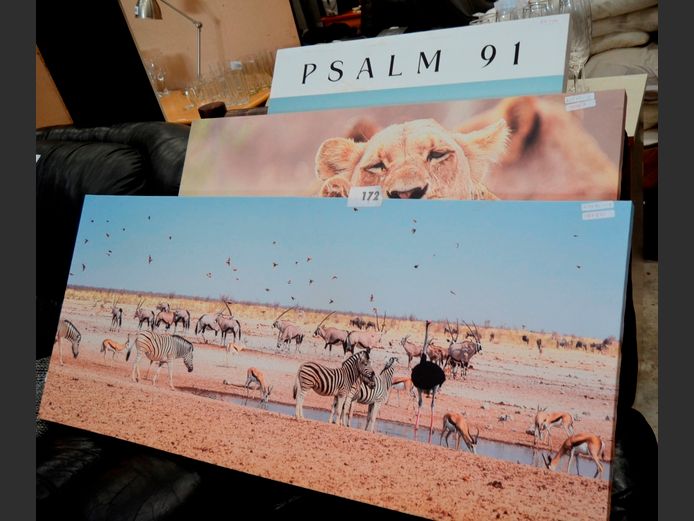LOT OF 3: UNFRAMED PHOTOGRAPHIC PRINTS ON CANVAS "WILDLIFE", 118 x 50cm, 90 x 67cm & 84 x 62cm