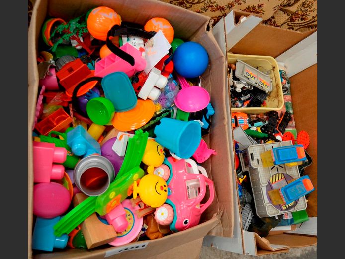 VARIOUS TOY CARS, etc