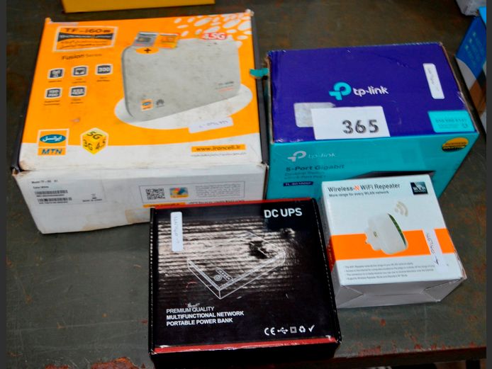 TP LINK 5-PORT SWITCH, MINI UPS, MINI ROUTER & EXTENDER [Untested]