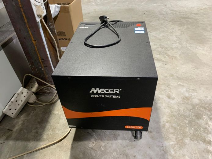 Mecer Inverter 