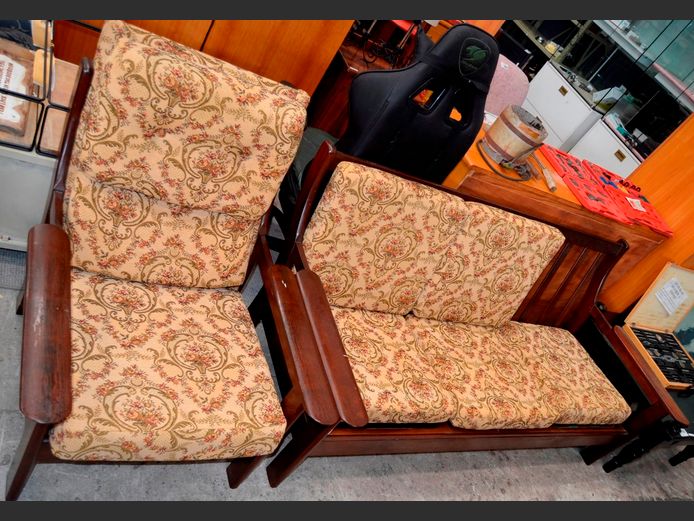 MID-CENTURY IMBUIA 2-PIECE, 4-SEATER LOUNGE SUITE WITH CUSHIONS [1 Cushion needed]