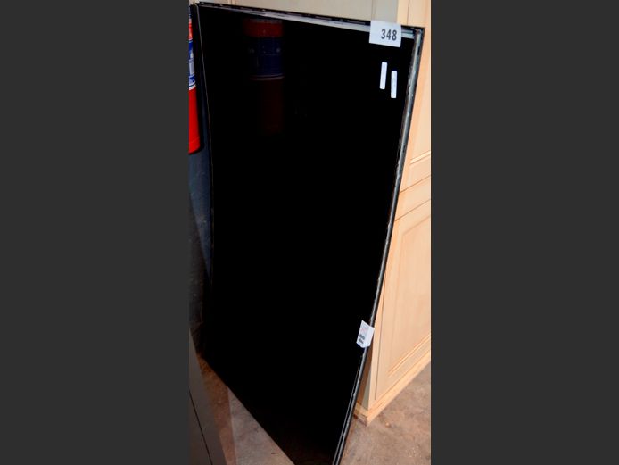 SAMSUNG 55" CURVE TV [Switches on, untested further, damaged] ### LICENCE PLEASE ###