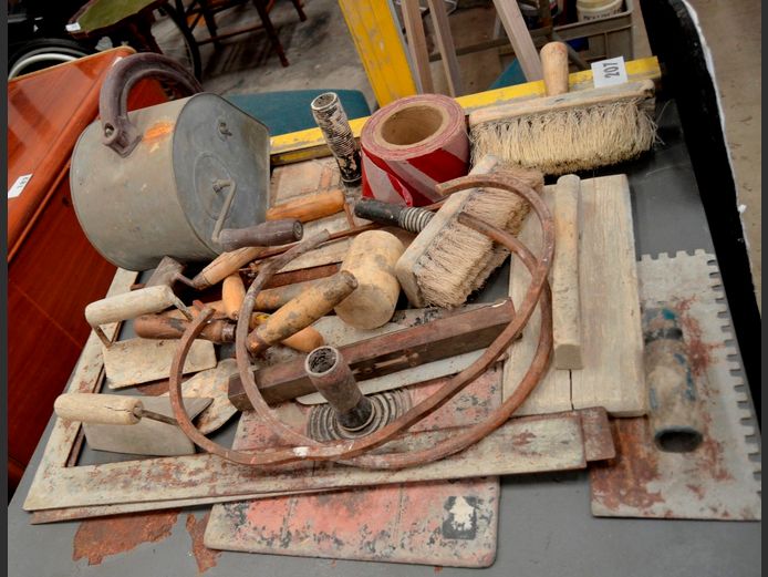 TROWELS, BLOCK BRUSHES, etc