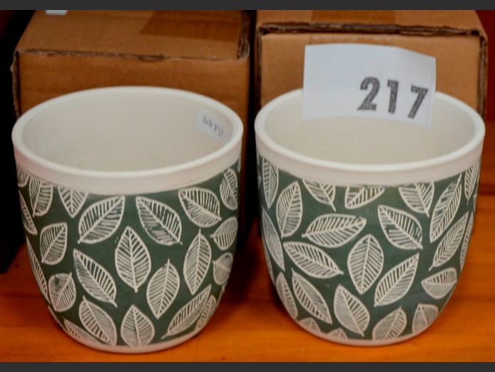 PAIR CERAMIC GREEN LEAF DECORATED PLANTERS, 10.5 x 10cm