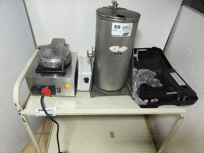 WAFFLE MAKER, GAS BURNER AND FOOD PROCESSOR