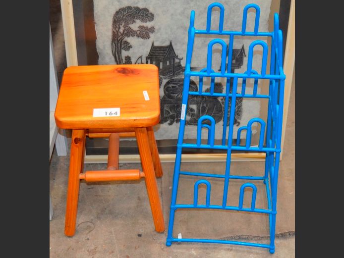LOT: PINE STOOL & PLASTIC SHOE RACK, 32 x 32 x 68cm