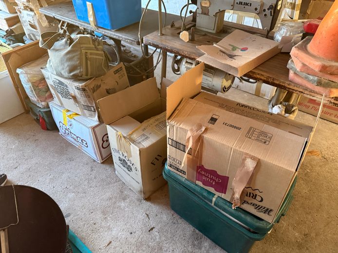 Lot of sewing accessories