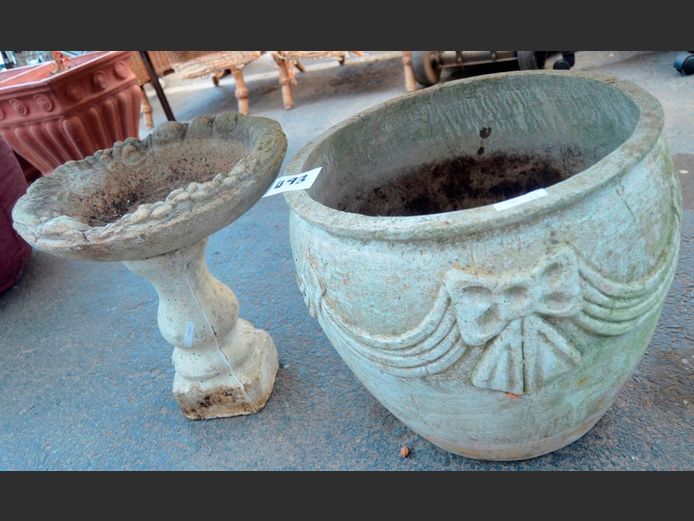CONCRETE BIRD BATH & A WHITE PLANT POT, 42cm Diameter x 38cm High & 38cm Diameter x 40cm High