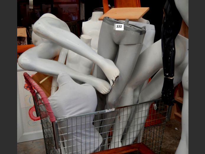 LOT: 9 x MANNEQUINS [Incomplete]