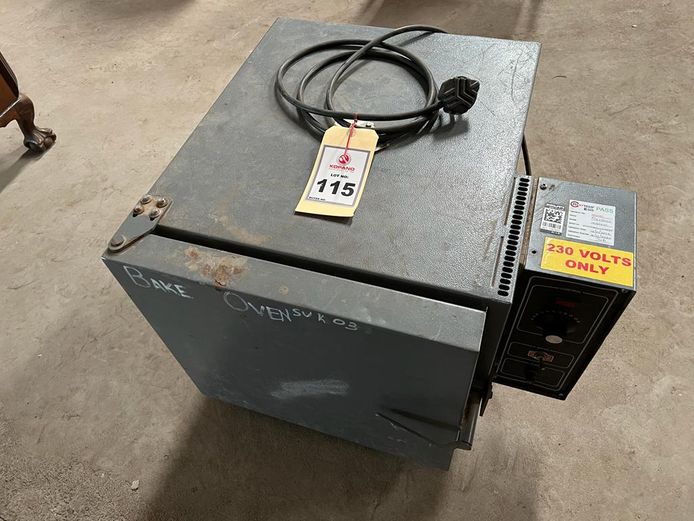 Welding rod oven 