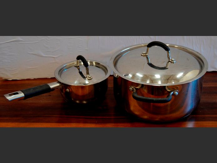 HOME OPTIONS STAINLESS STEEL POT WITH LID, 26cm Diameter x 13cm High, & A SAUCEPAN WITH LID, 16cm Diameter x 8cm High