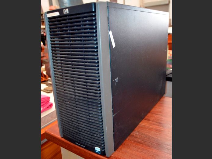 HP PROLIAN ML350 SERVER, 23.5 x 26.5 x 5.5cm [Untested]