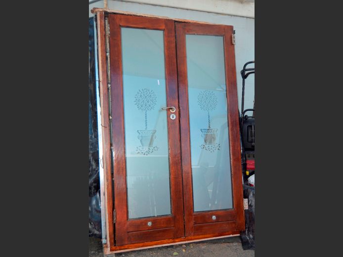 MERANTI & GLASS DOUBLE DOOR, 203 x 122cm