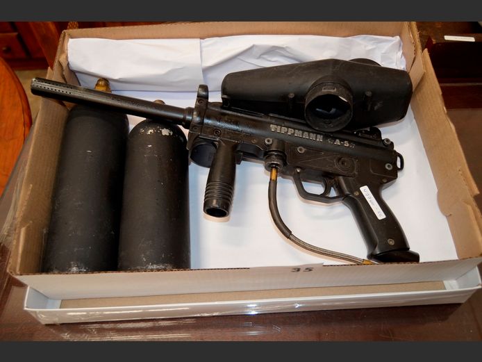 TIPPMAN A5 PAINTBALL GUN WITH 2 CANISTERS