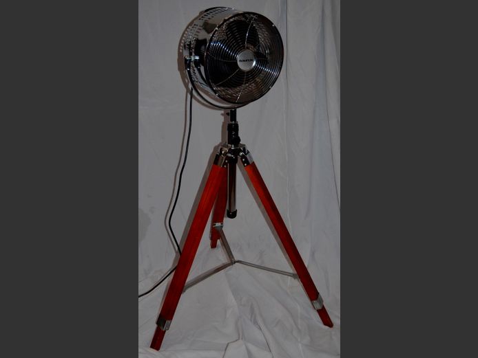CREATURE HOUSEWARES ADJUSTABLE TRIPOD PEDESTAL FAN, 132cm at highest adjustment [Working]