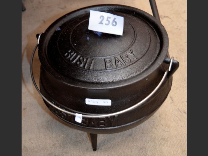 BUSH BABY NO. 3 POTJIE POT