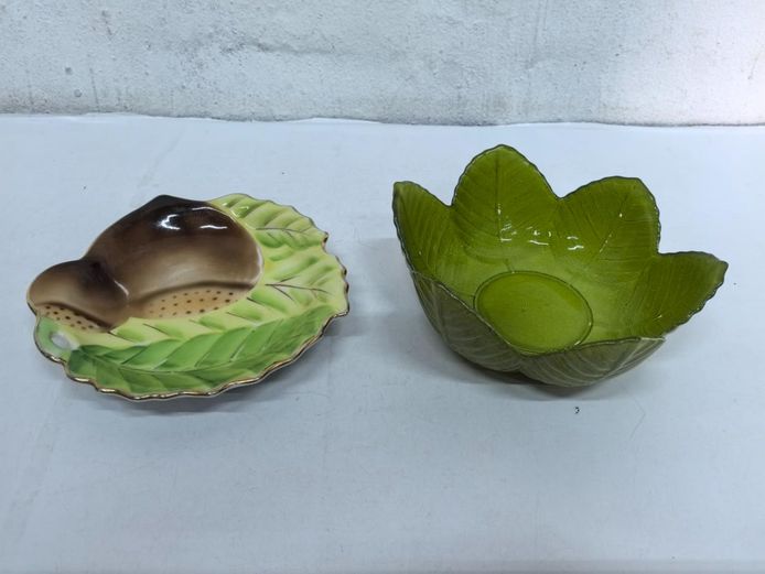 Pair of Vintage Leaf Ceramic & Glass Trinket Dishes