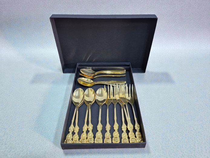 Vintage Gold Plated Cake Forks & Teaspoons