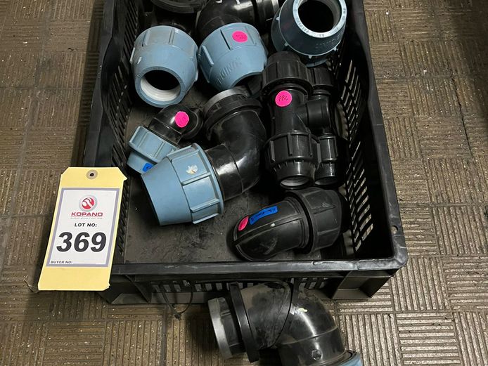 Lot pipe fittings