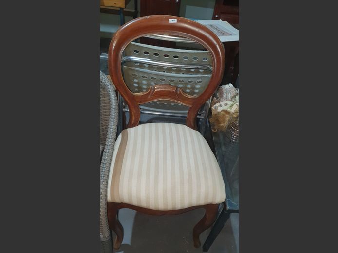 MAHOGANY BUSTLE BACK DINING CHAIR