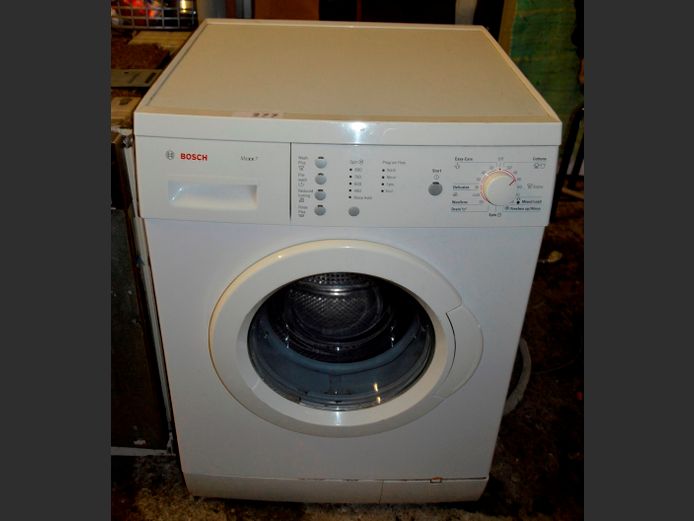 BOSCH MAXX 7 FRONT LOADING WASHING MACHINE [Switches on, untested further]
