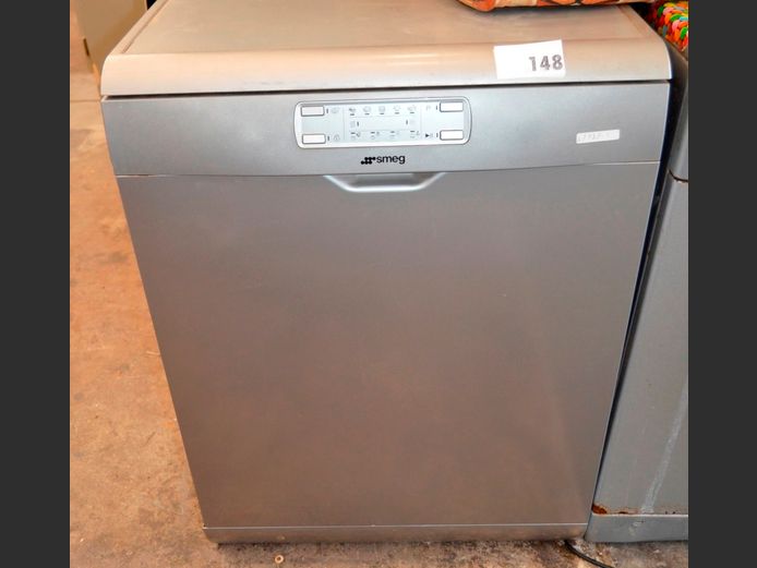 SMEG METALLIC FINISH DISHWASHER [Switches on, untested further]