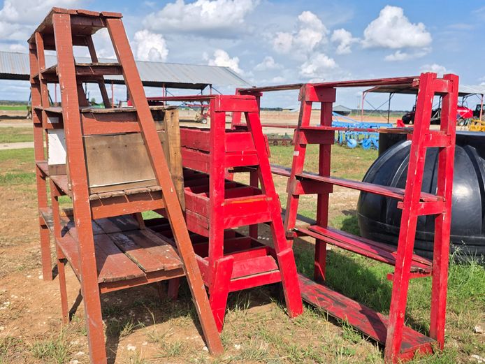 Verskillende Hout rakke