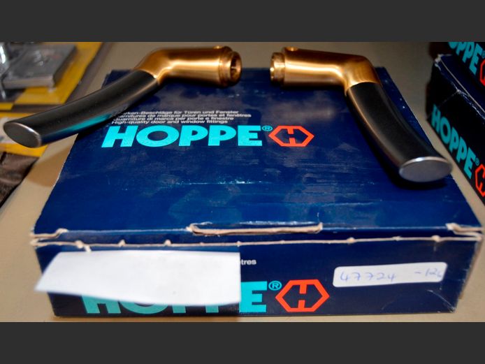 HOPPE STAINLESS STEEL & BRASS DOOR HANDLE SET